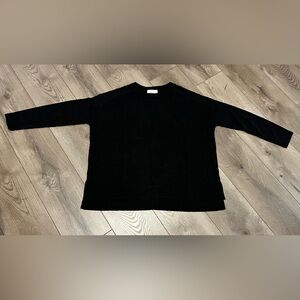 Zenana Outfitters Black Ribbed Crewneck Top